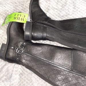 Brand new women's boots